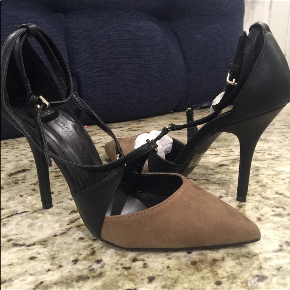 Wild Diva NEW vegan suede strappy pumps